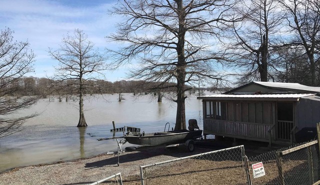 Fishing Cabin On Old Town Lake- Mississippi River/Oxbow Lake