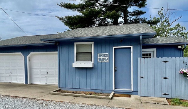 Fishing Cabin w/Dock Access