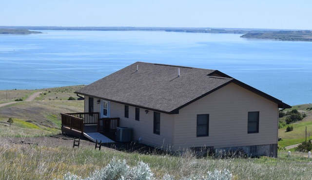 Fishing & Hunting on Oahe Lake near Pierre/Fort Pierre, SD