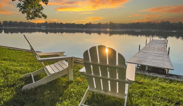 Fishing · Kayaks · Firepit · Paddleboat