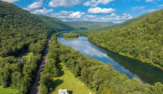 Fishing Paradise, Kayaks, outdoor games, and more