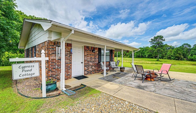 Fishing Pond & Pier: Secluded Broken Bow Cottage!