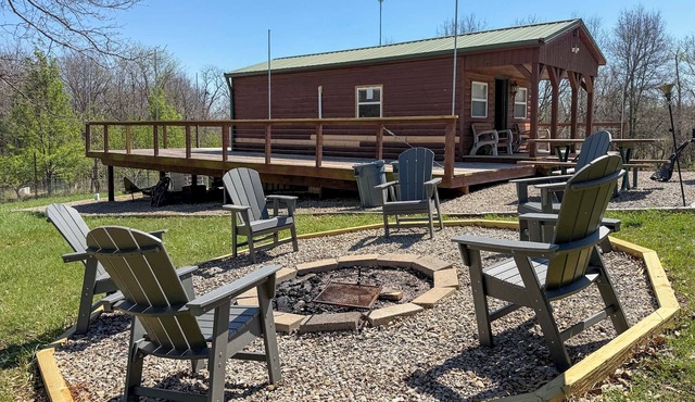 Fishing Pond & Treehouse: Tranquil Maysville Cabin