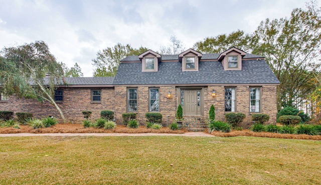 Fishing Ponds: Peaceful Tifton Getaway