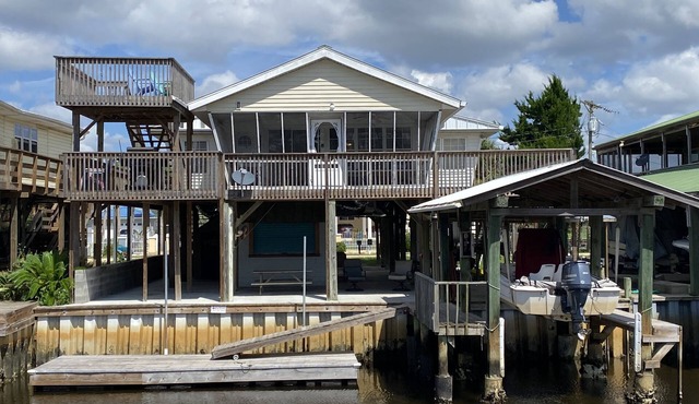 Fishing /Scalloping /Boating on the Gulf of Mexico.
