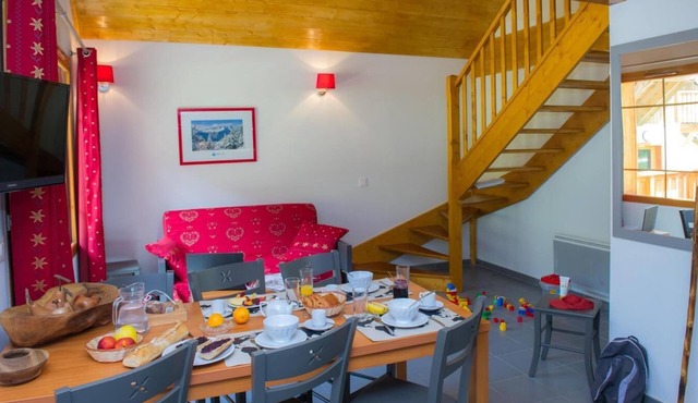 Fitness, swimming pool, sauna, terrace, balcony, tv, 45m², Saint Colomban des Villards