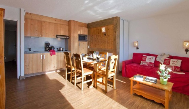 Fitness, swimming pool, parking, tv, 34-38m², Autrans