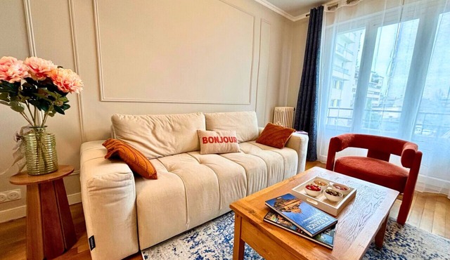 FITZ JAMES 2 Bedroom 2 Bath City Center