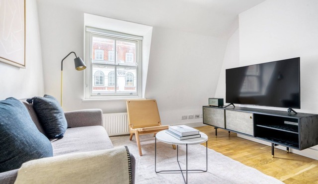 Fitzrovia 2BR on Tottenham Crt Rd, nr. Oxford Str. Shops, by Blueground