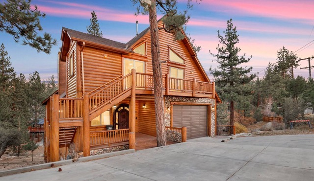 Five Bears Cabin by Big Bear Vacations | Hot Tub | Games | Walk To Snow Play
