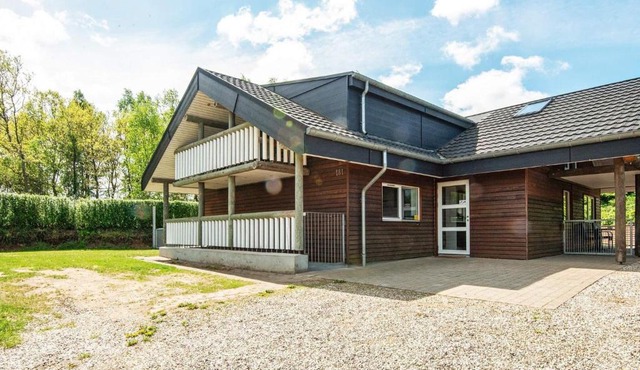 Five-Bedroom Holiday home in Fårvang 1