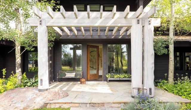 Five Bedroom Home on a Creek