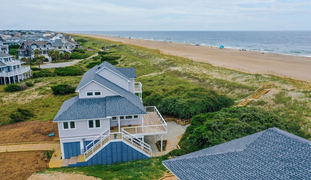 Five Bedroom Oceanfront Property with private beach access