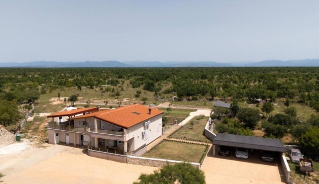 Five Bedroom Villa With Pool
