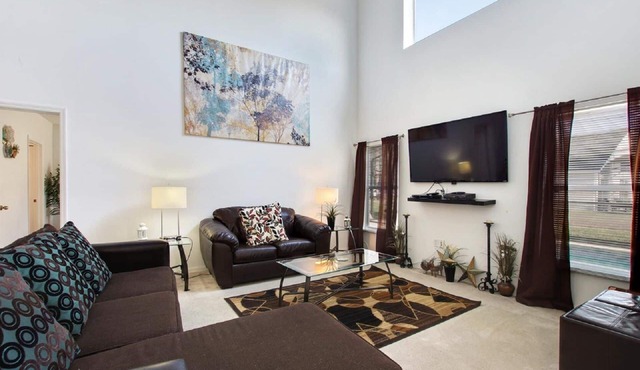 "Five Bedrooms Private Pool Home Minutes from Disney"