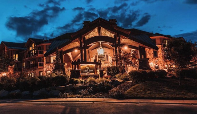 Five-Diamond Resort | Spa | Ski in/out | Powder