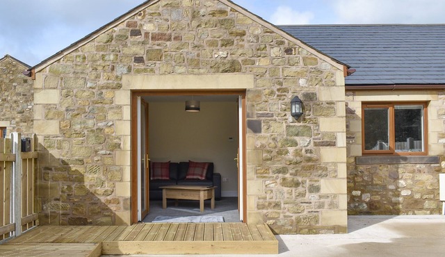 Five Dorchester Drive - UK32043