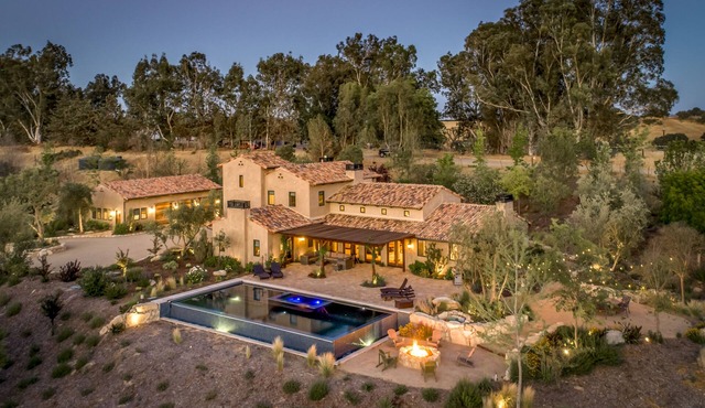 Five en-suite home just a few minutes from downtown Paso Robles