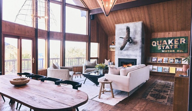 FIVE MINUTES TO CALAMIGOS RANCH AND CEILO FARMS MOUNTAIN AND OCEAN VIEWS