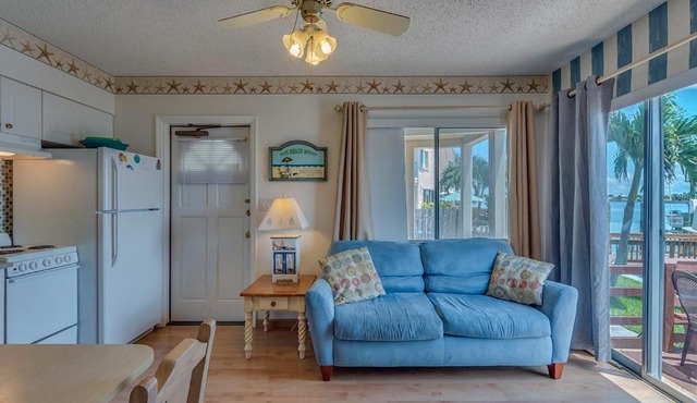 Five Palms Suite 110 - Daily - Weekly - Monthly