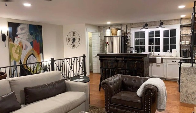 Five-Star Historic Boyd Harvey Carriage House by RedAwning