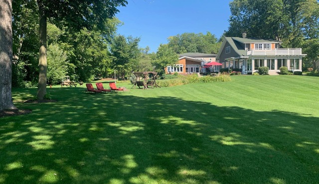 Five star resort on POWERS LAKE LAKEFRONT; SLEEPS 30+;