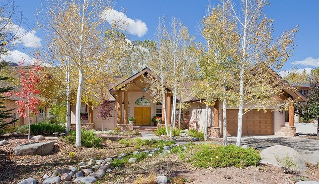 FIVE-STAR SOUTH DALTON RANCH VACATION HOME