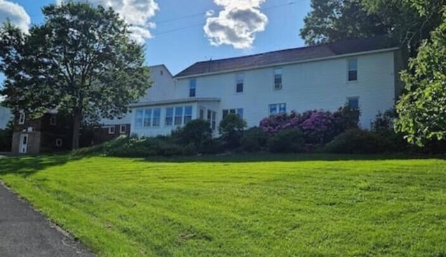 Five W Ranch -Sugar Hill Farm location- Private, Five Minutes From Downtown!nn