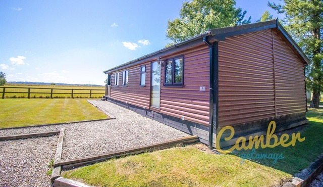 Five Waterings - Luxury Lodge - Kent Countryside