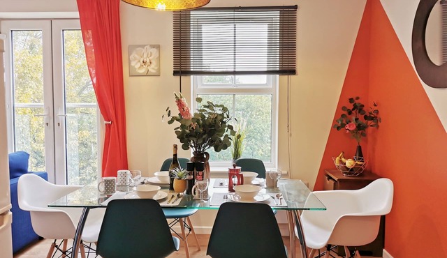 ★Fivehill Apartment★ Home Away From Home/En-suite