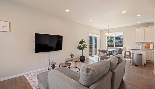 FiveStar Cozy Home Sweet Home