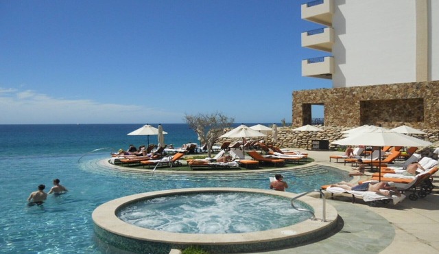 Fixed location Amazing Oceanfront Condo for Spring Break April 1 to April 8 2023