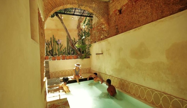 FIXIE LOFTS - Colonial Villa Suites with Pool