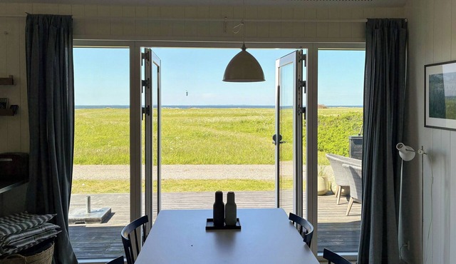 Fjord Views and a Child‑Friendly Beach in Lendrup