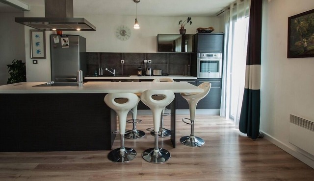 FLAMBERE - 80m2 - 2 chambres + parking + terrasse