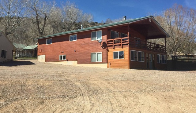 Flaming Gorge Nieds Lodging