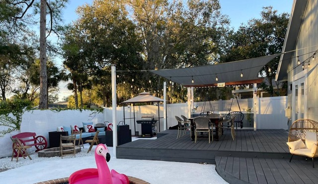 Flamingo Bay of Tampa