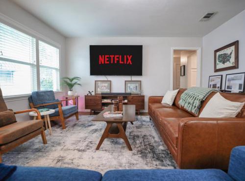 Flamingo Lane House - Entire House 3BD2BA w Peloton & Tesla Chgr