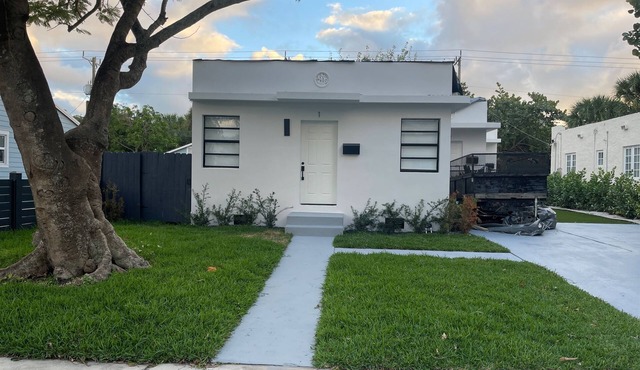 Flamingo Park Estate! Sleeps 16! FIFA WORLD CUP!