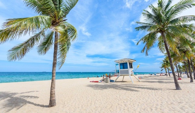 Flamingo Park Gem: Historic Charm!