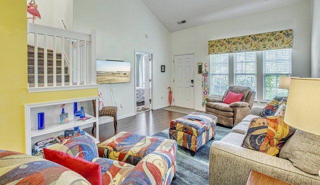 Flamingo Roost Townhome near Charleston