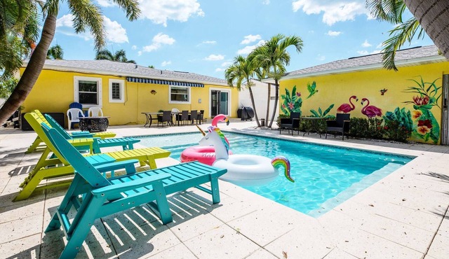 Flamingos Cove - Pool Oasis - Redington Beach, FL