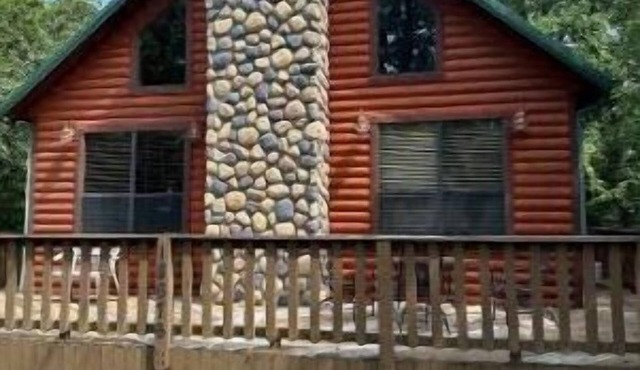 Flanagans Landing, 3 bed 2 bath
