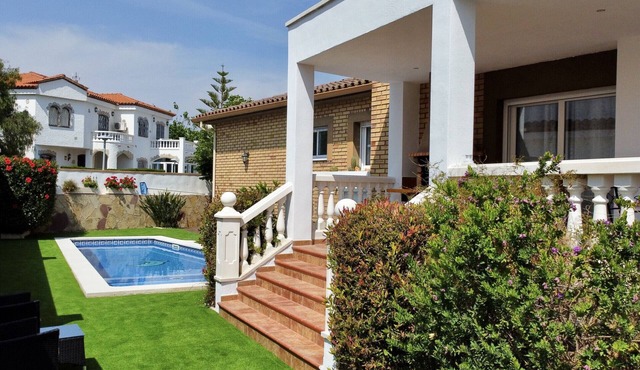 FLANDES Villa piscina jardín privado, Wifi gratis
