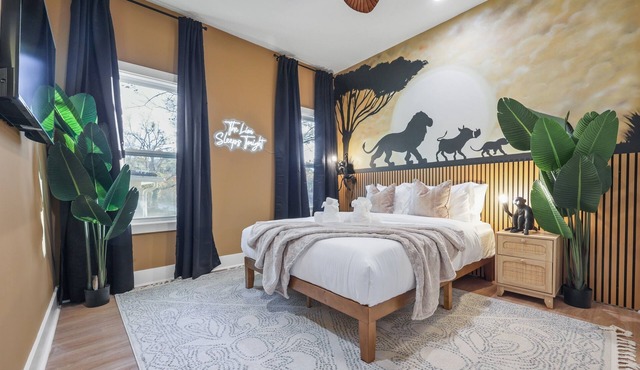 FLASH SALE: Luxury 6BR | Sleeps 14 | Game Room | Themed Bedrooms | 30% OFF