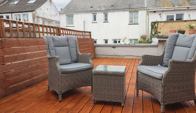 FLAT 1, with a garden in Penzance