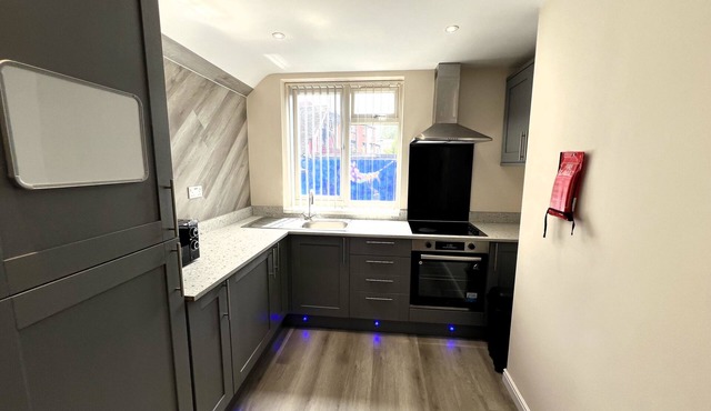 Flat 11: The Mile Apartment in Prime Derby Location