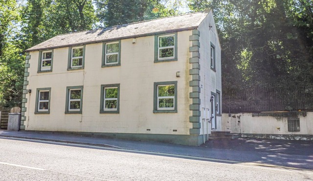 FLAT 2, OMEGA COURT, pet friendly in Whitehaven