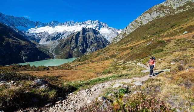 Flat (2nd floor), near Andermatt, for max 9 Pers, 4 sleepingsrooms and 2 bath