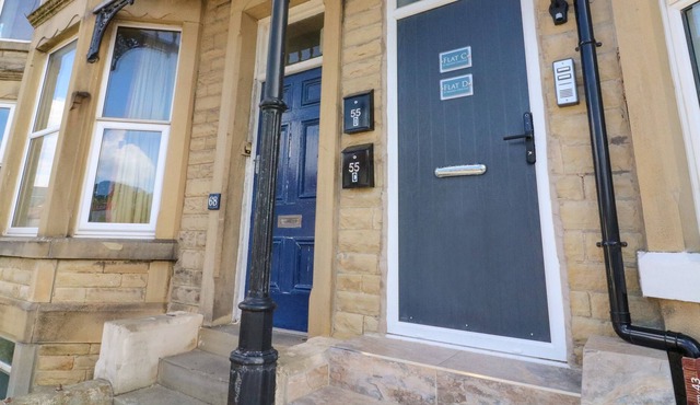 FLAT C, pet friendly, country holiday cottage in Morecambe